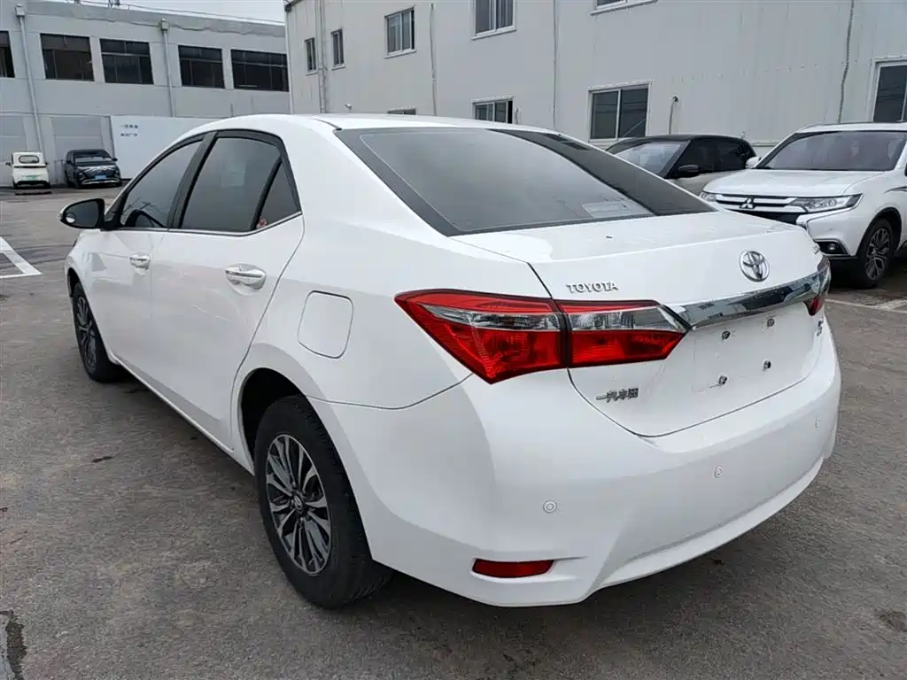Toyota Corolla 2019 — фото 5