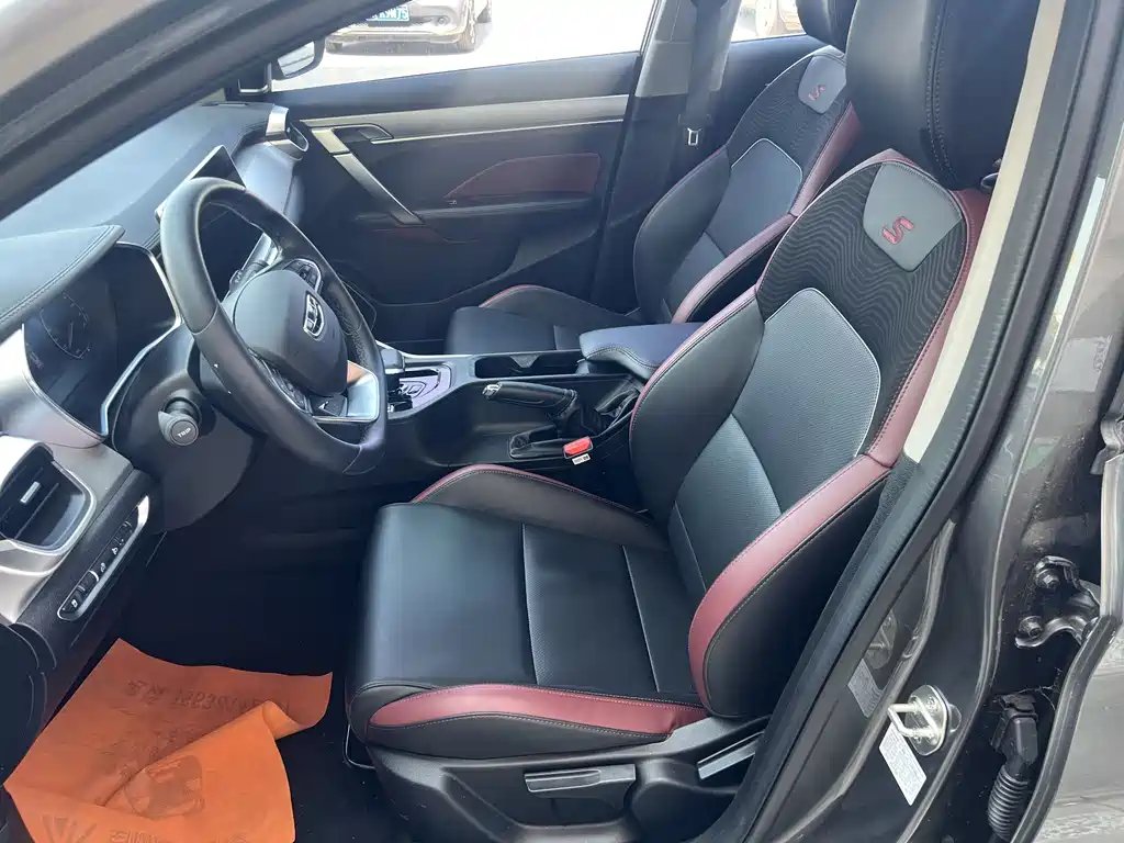 Geely Binyue 2022