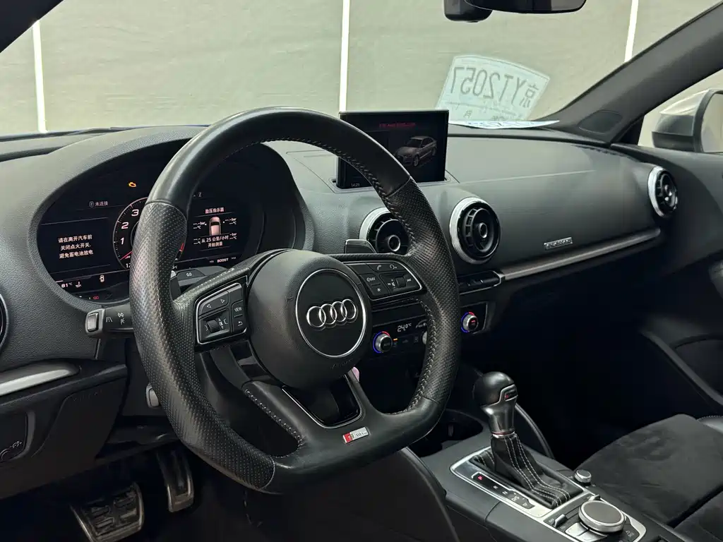 Audi S3 2016 — фото 16