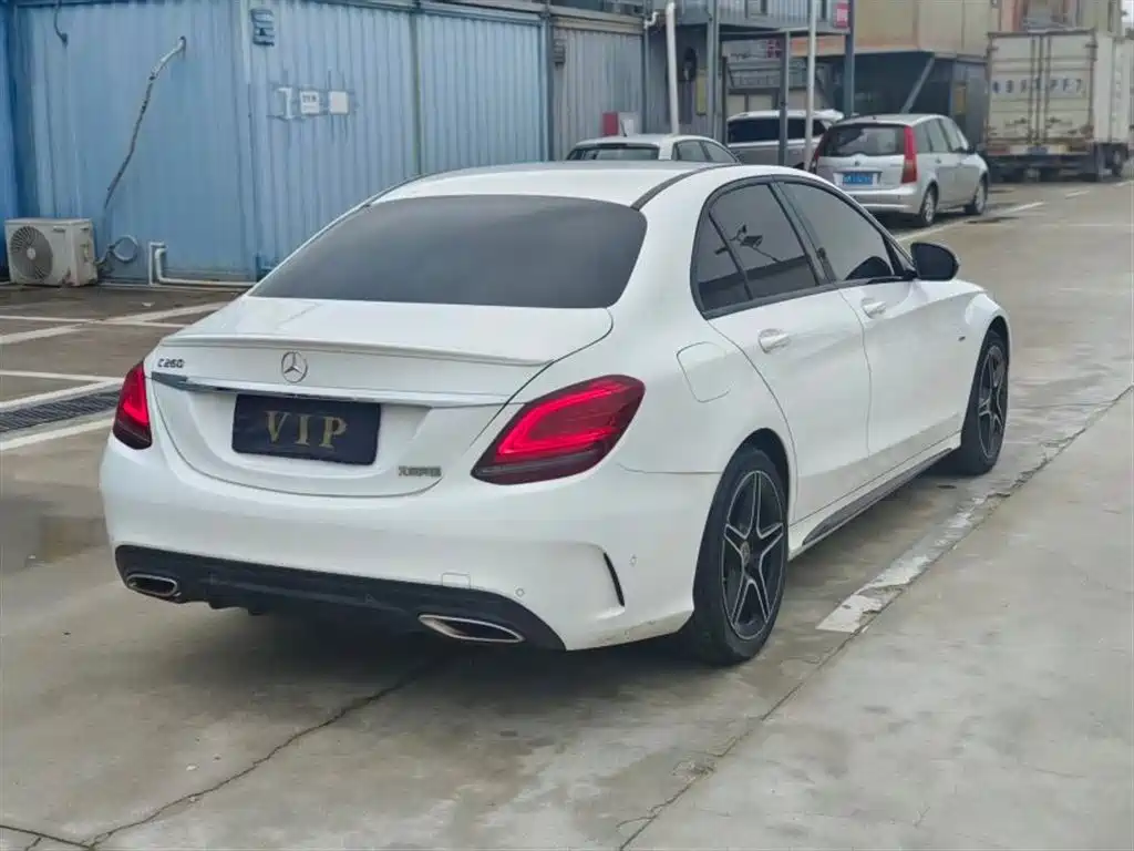 Mercedes-Benz C-Class 2022