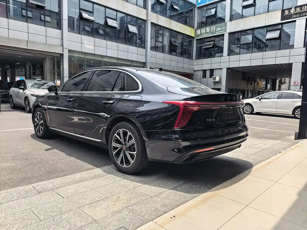 Hongqi H5 PHEV 2025 — фото 14