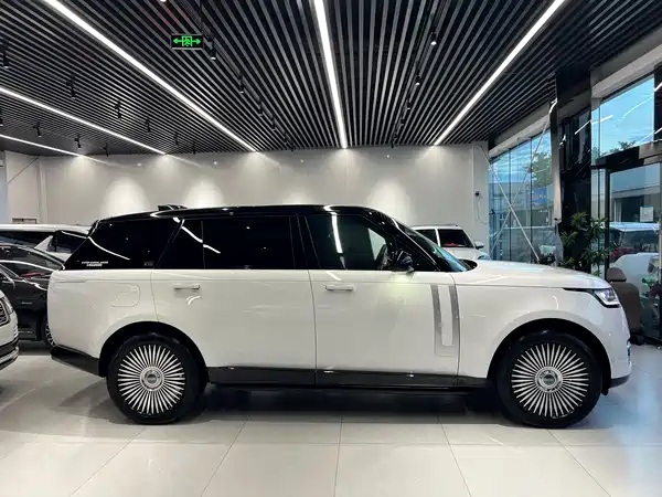 Land Rover Range Rover 2023