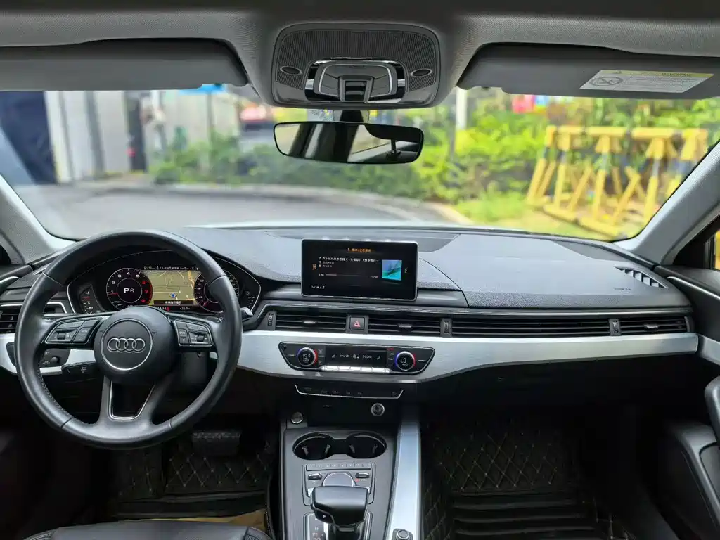 Audi A4L 2019