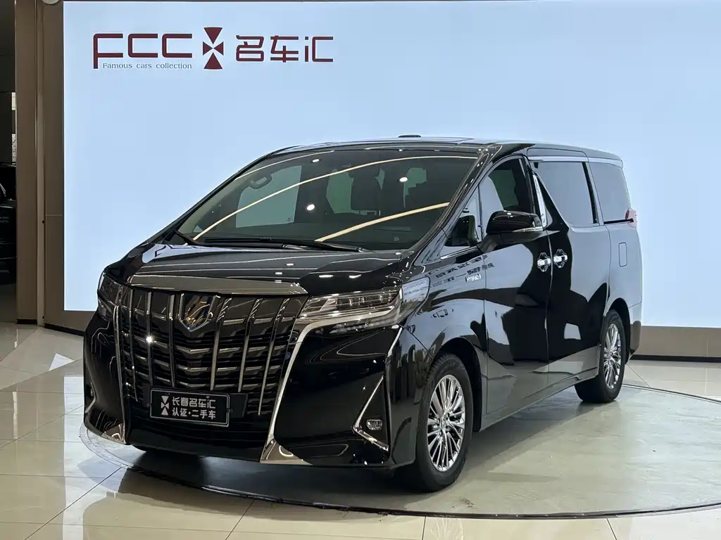 Toyota Alphard 2021 — фото 1