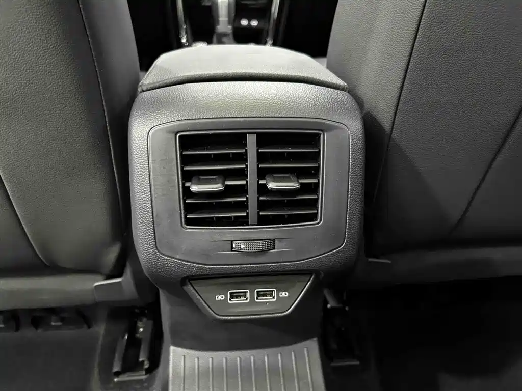 Volkswagen T-Roc 2022 — фото 16
