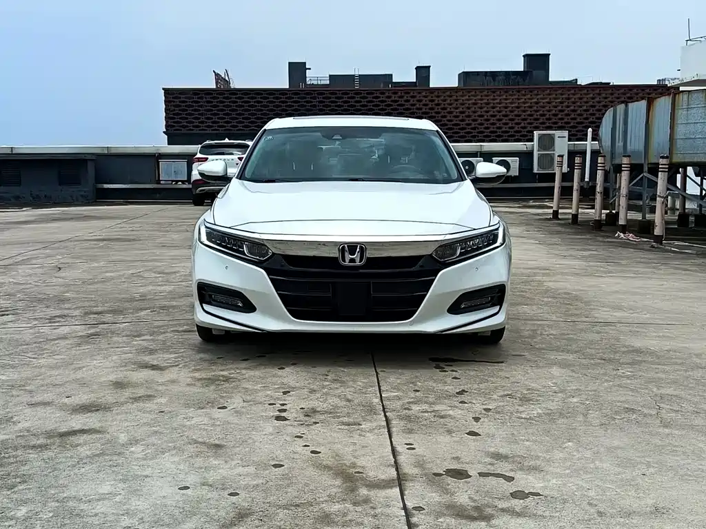 Honda Accord 2019 — фото 2