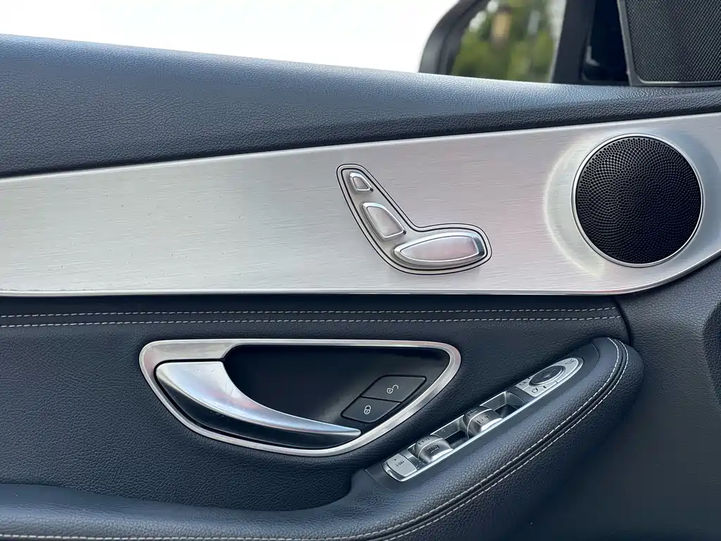 Mercedes-Benz C-Class 2018 — фото 10