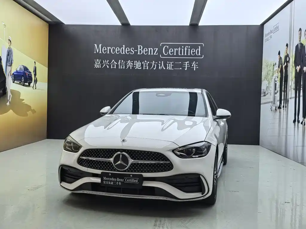 Mercedes-Benz C-Class 2024