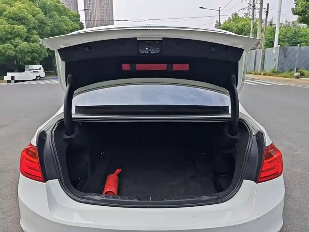 BMW 3 Series 2014 — фото 19