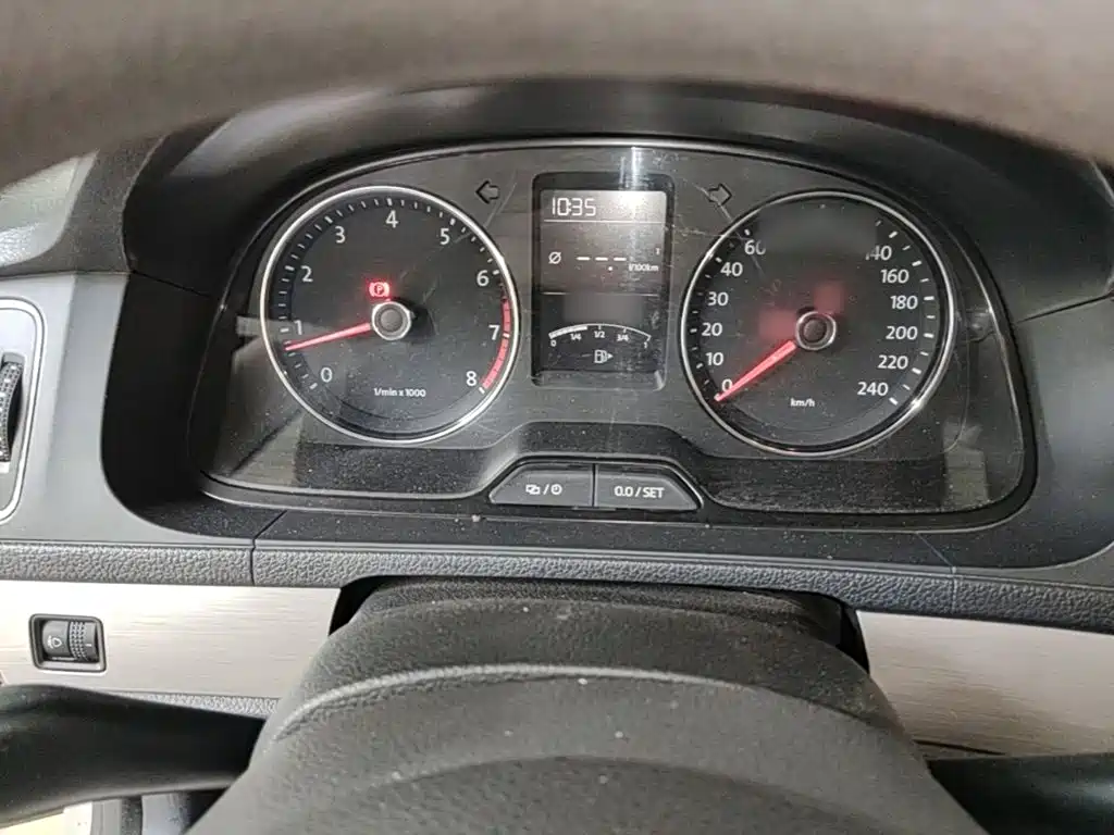 Volkswagen Lavida 2015