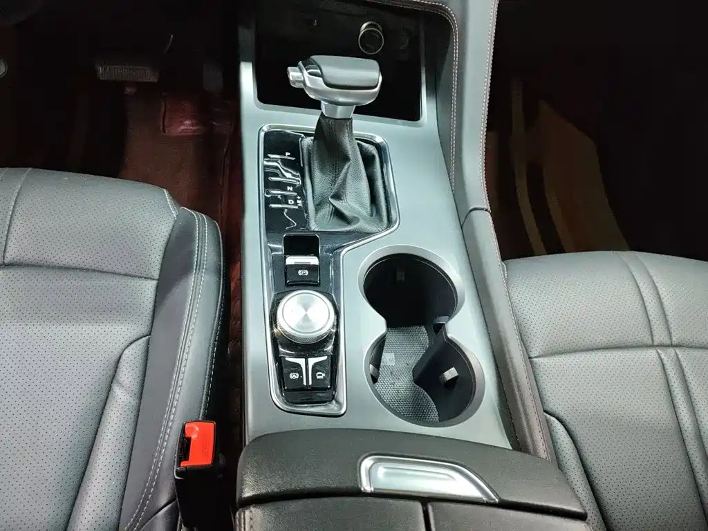 Changan CS75PLUS 2023 — фото 8