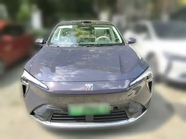 Buick Zhijing L7 2025