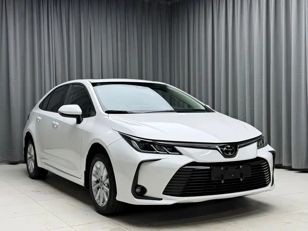 Toyota Corolla 2022 — фото 3