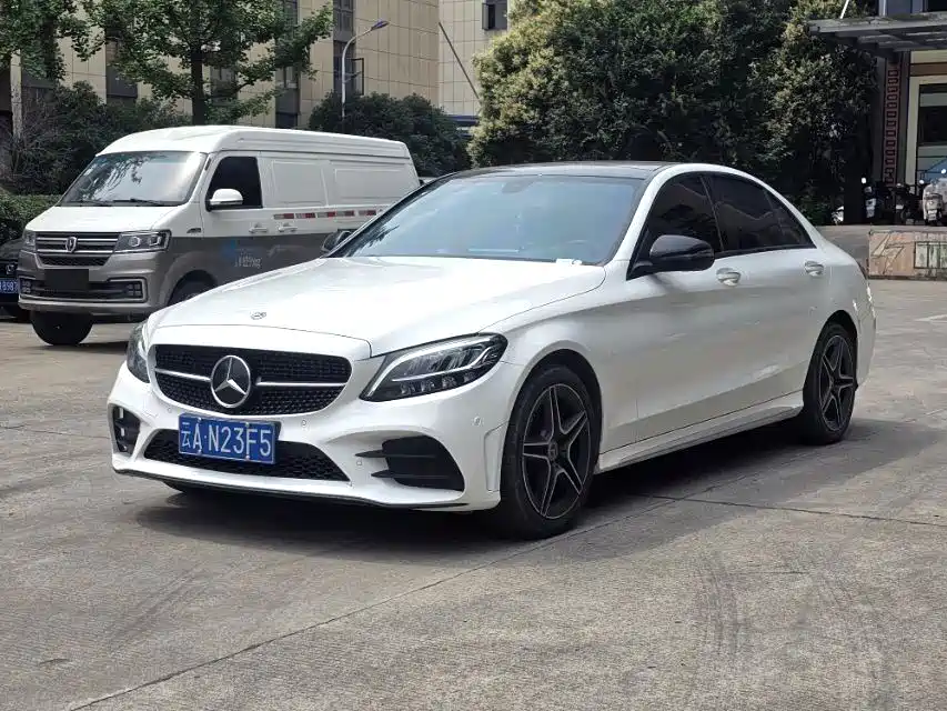 Mercedes-Benz C-Class 2022 — фото 3