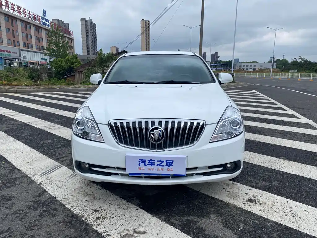 Buick Excelle 2014 — фото 2