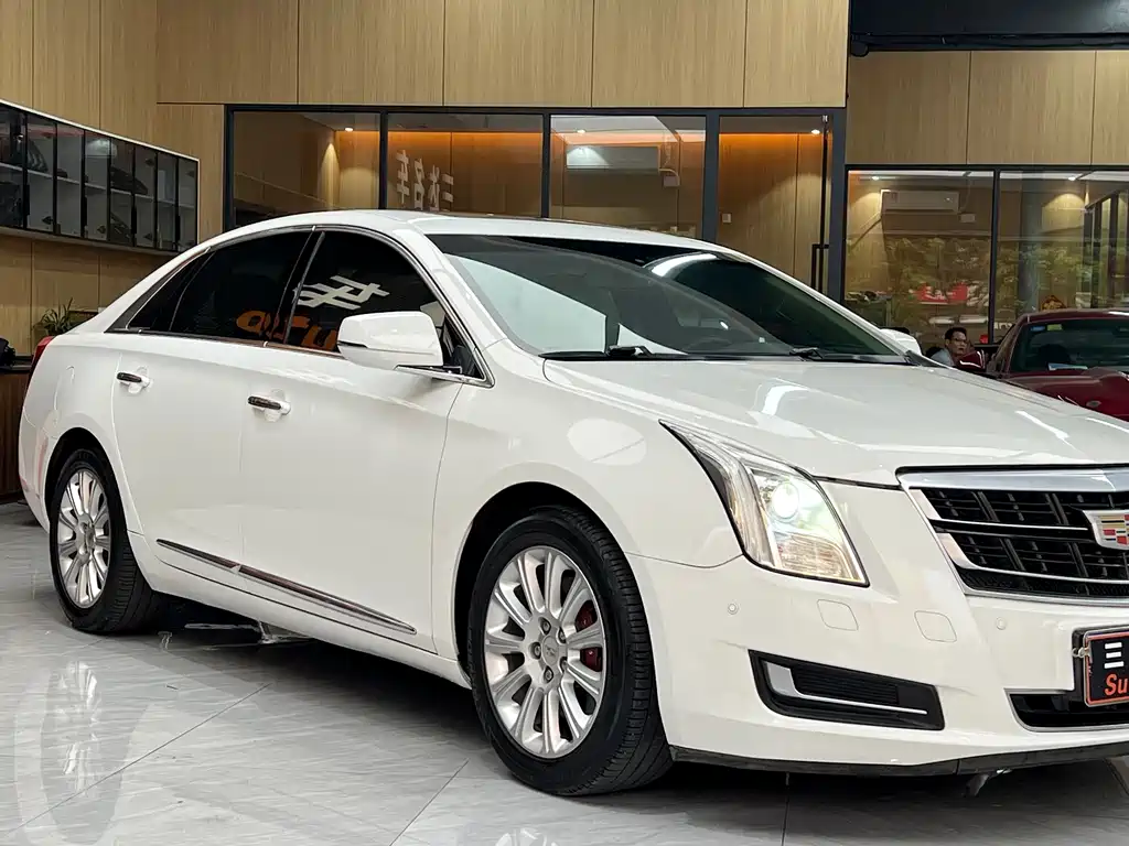 Cadillac XTS 2016 — фото 11