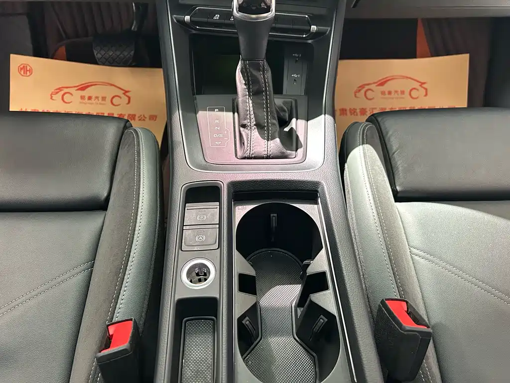 Audi Q3 Sportback 2022 — фото 12