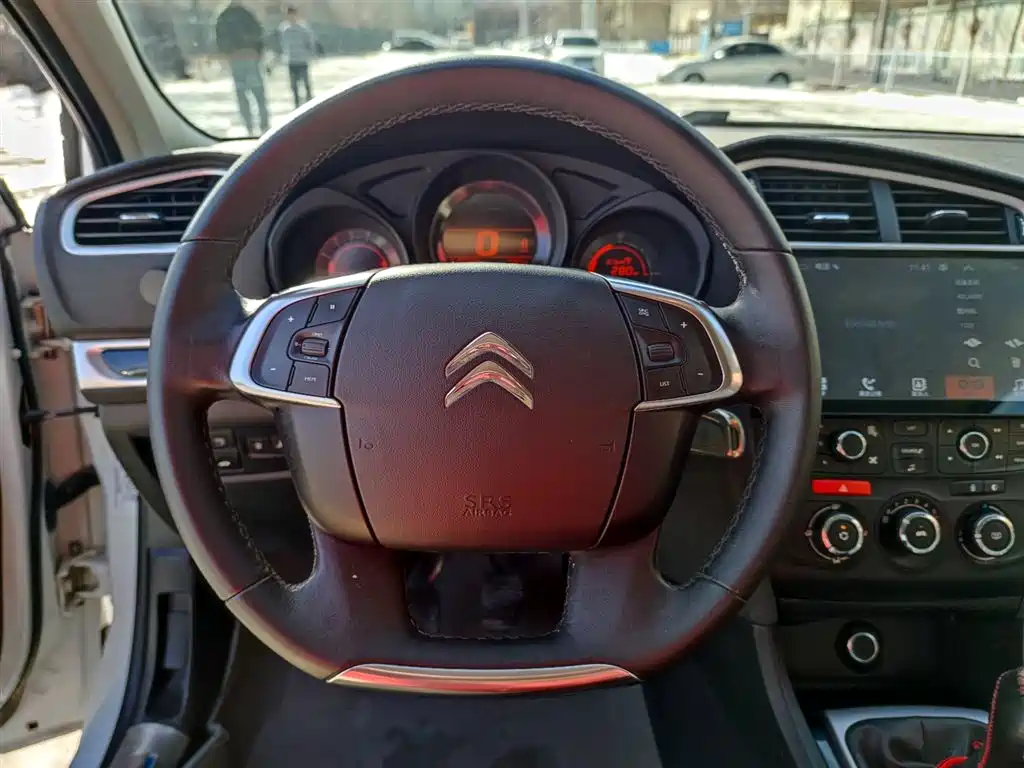 Citroen C4L 2015 — фото 12