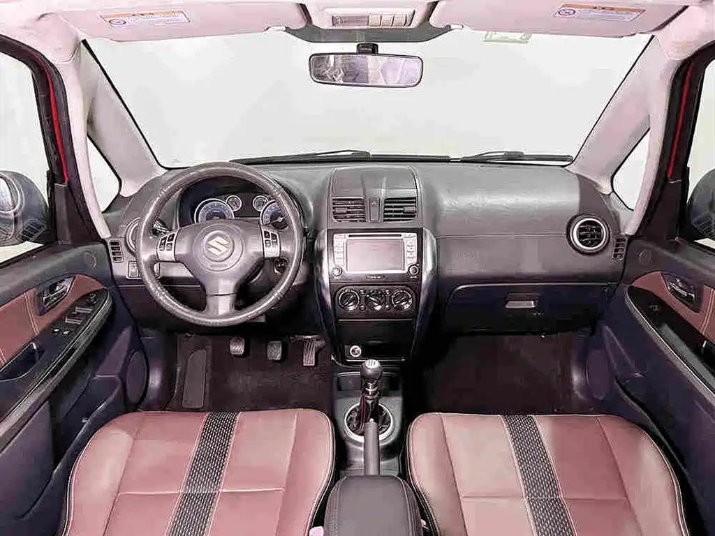 Suzuki SX4 2013 — фото 9
