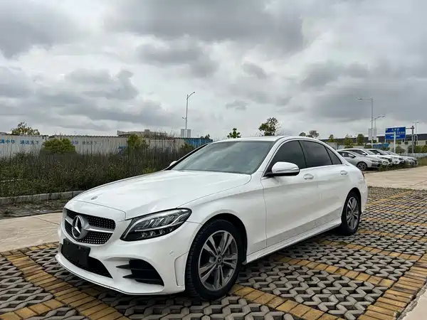 Mercedes-Benz C-Class 2020