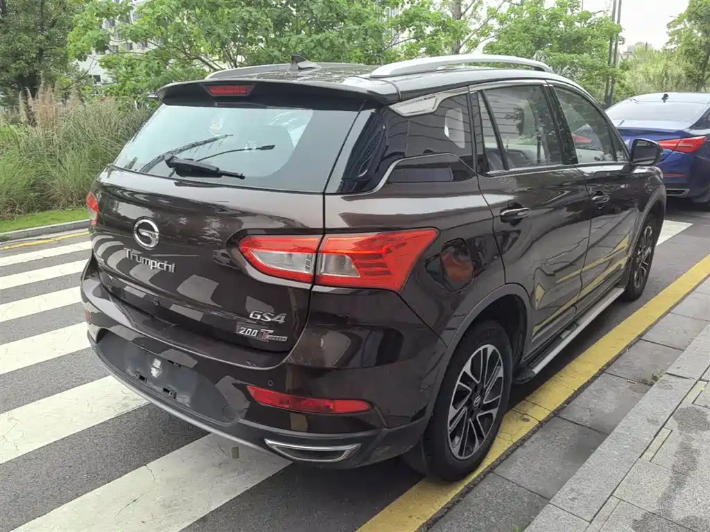 GAC Motor Trumpchi GS4 2015 — фото 7