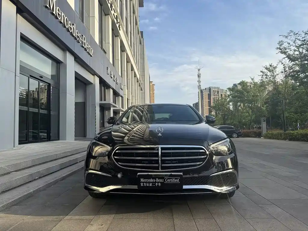 Mercedes-Benz E-Class 2022