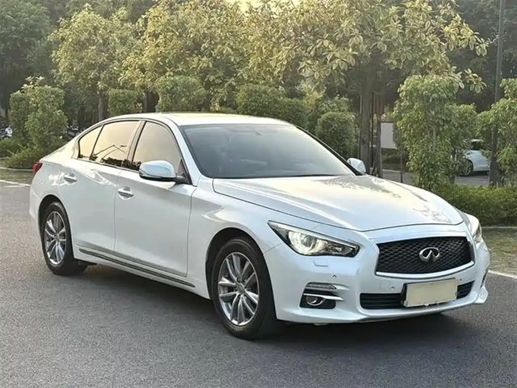 Infiniti Q50L 2016