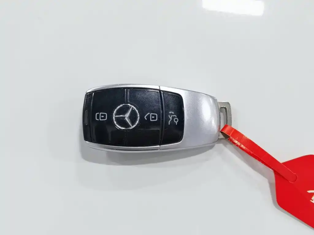 Mercedes-Benz E-Class 2018 — фото 19
