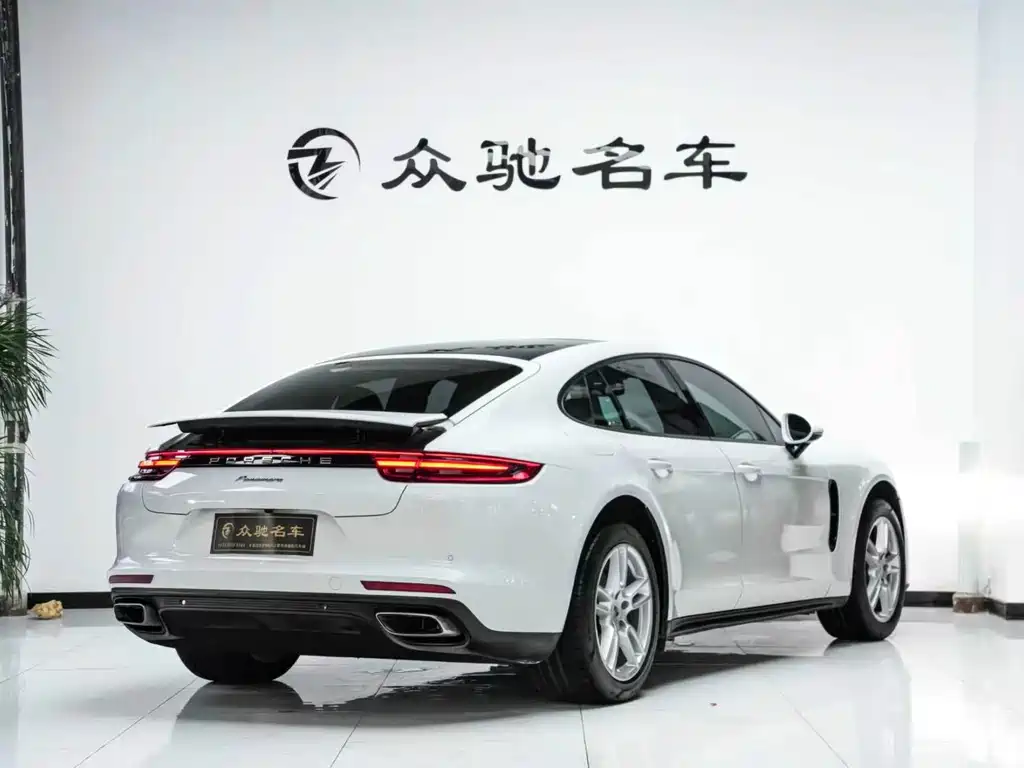 Porsche Panamera 2019 — фото 10