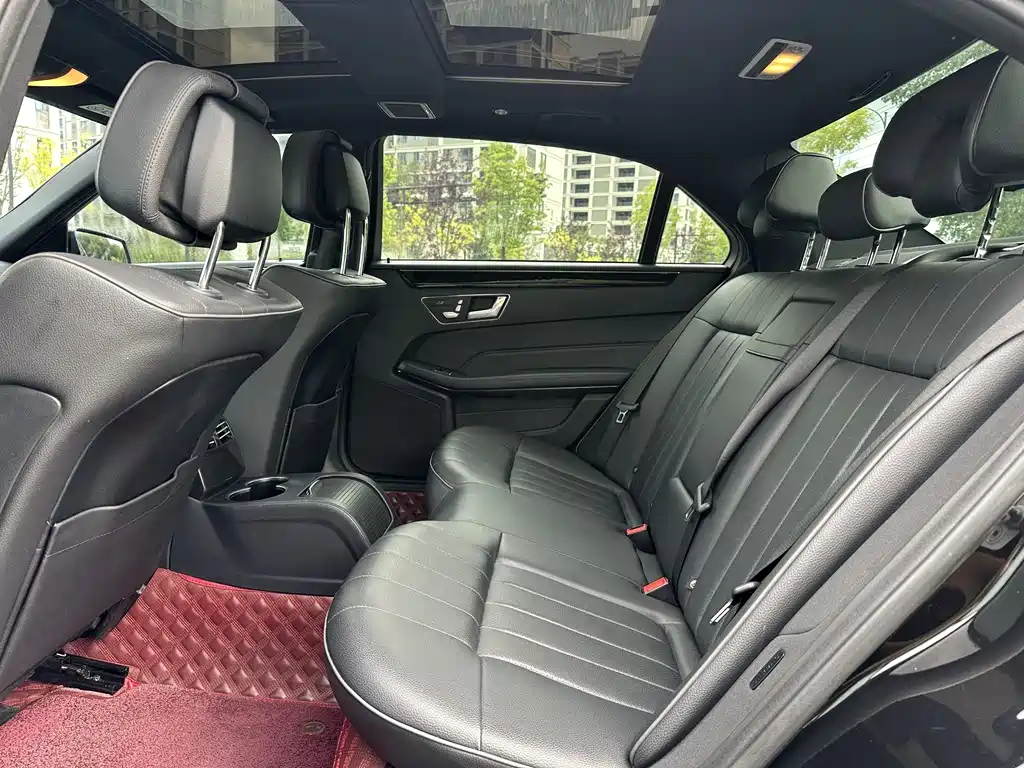 Mercedes-Benz E-Class 2016 — фото 10