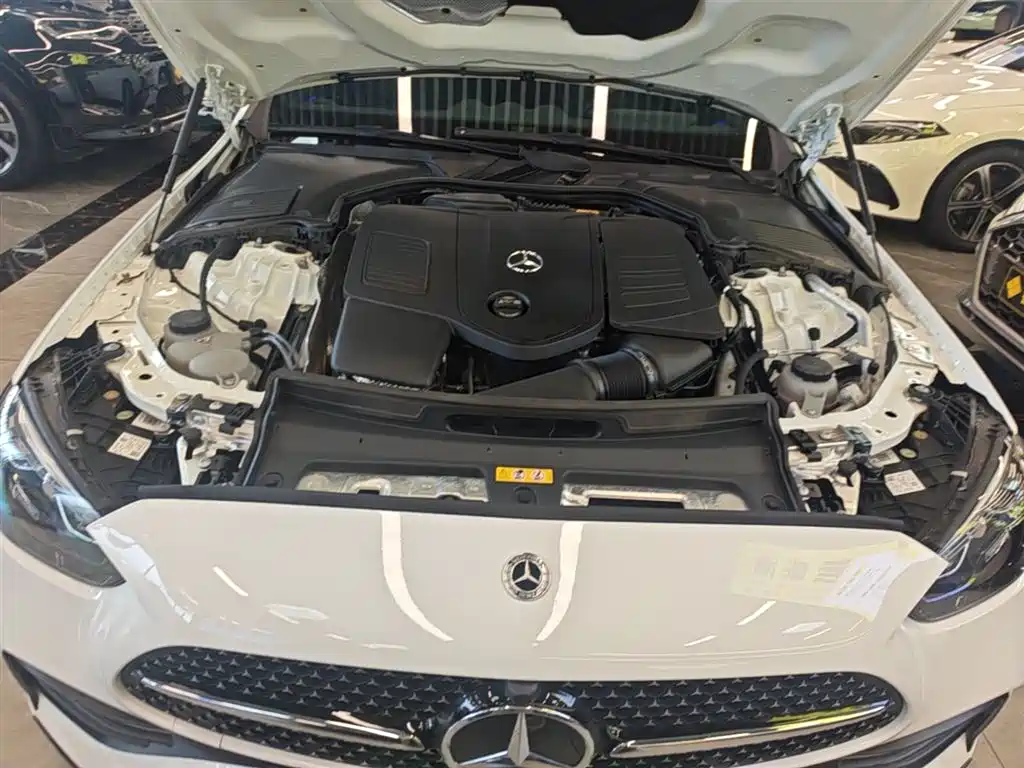 Mercedes-Benz C-Class 2024 — фото 20