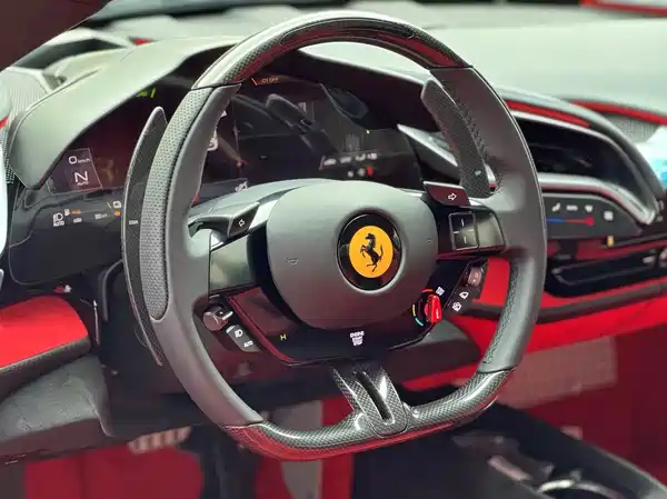 Ferrari SF90 2024