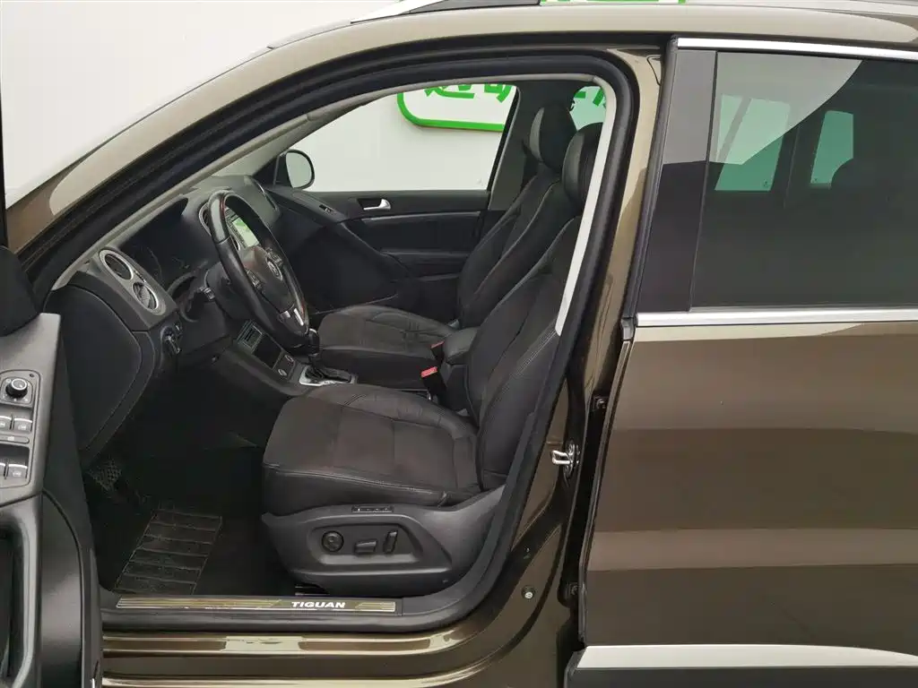 Volkswagen Tiguan 2015 — фото 10
