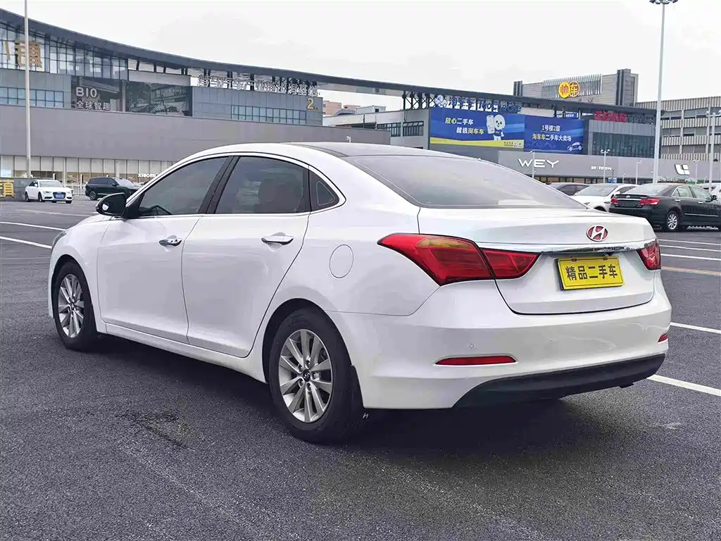 Hyundai Mistra 2015 — фото 3