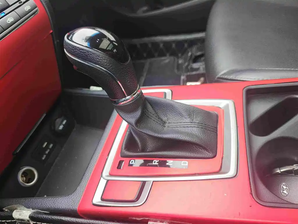 Hyundai Mistra 2015 — фото 16