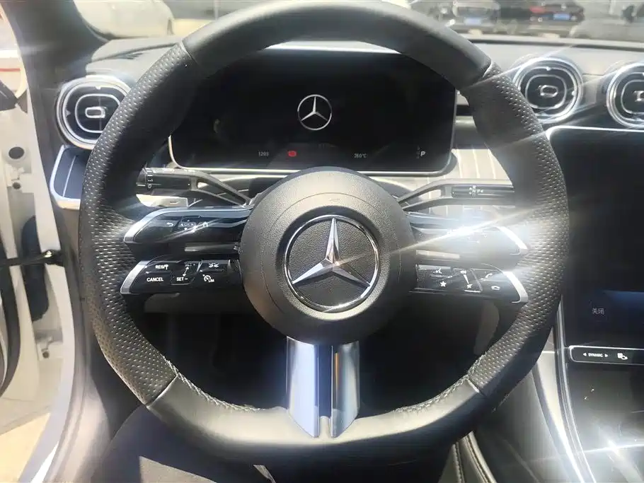 Mercedes-Benz C-Class 2023 — фото 13