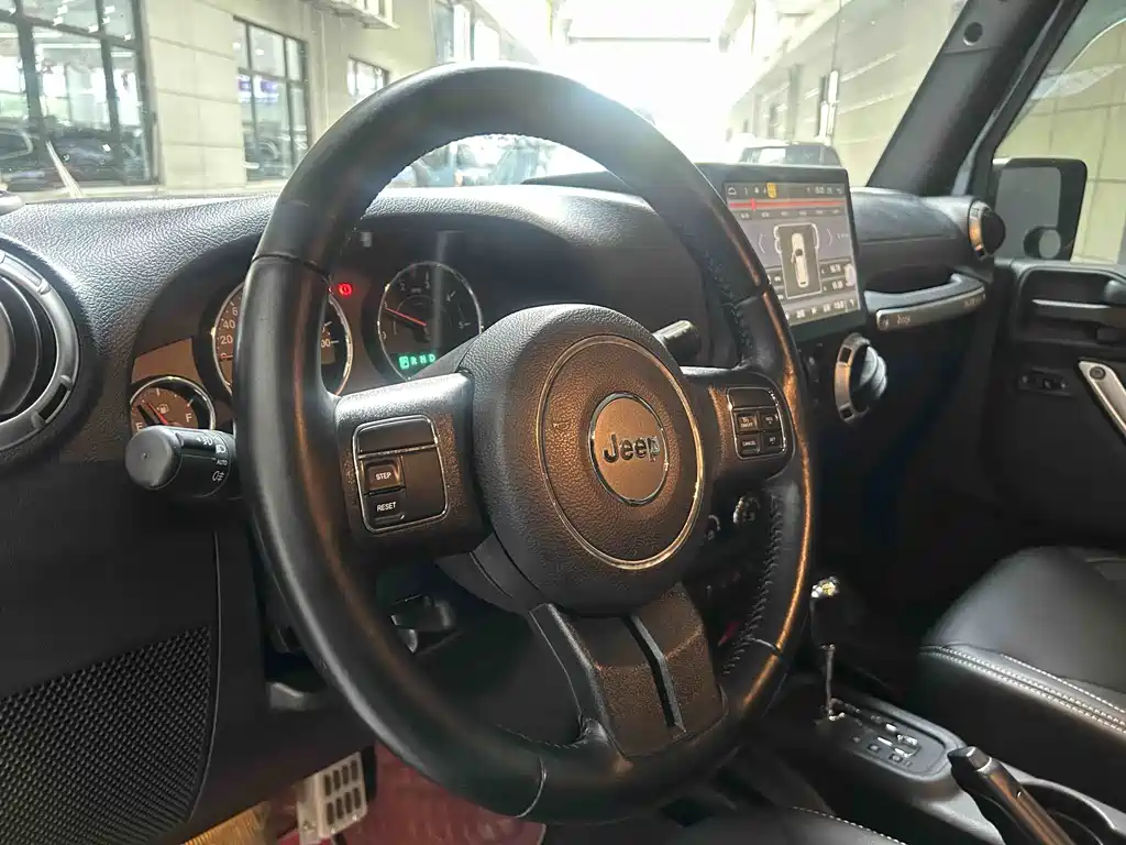 Jeep Wrangler 2015
