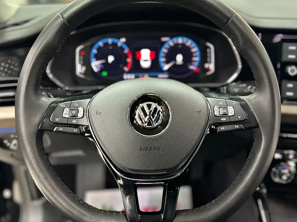 Volkswagen Passat 2020 — фото 18