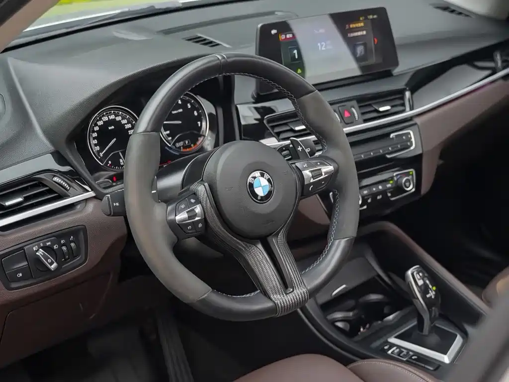 BMW X1 2020 — фото 8