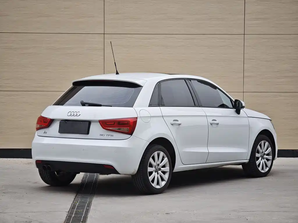 Audi A1 2014