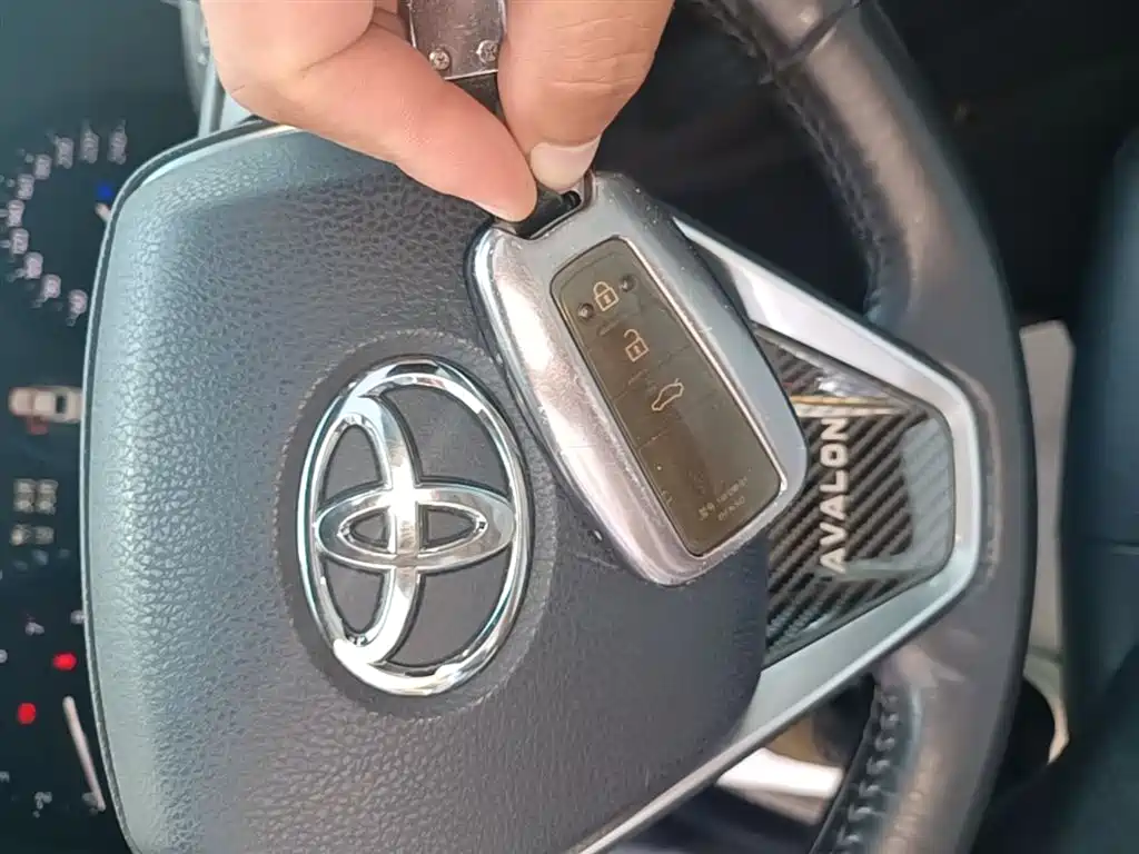 Toyota Avalon 2021 — фото 9