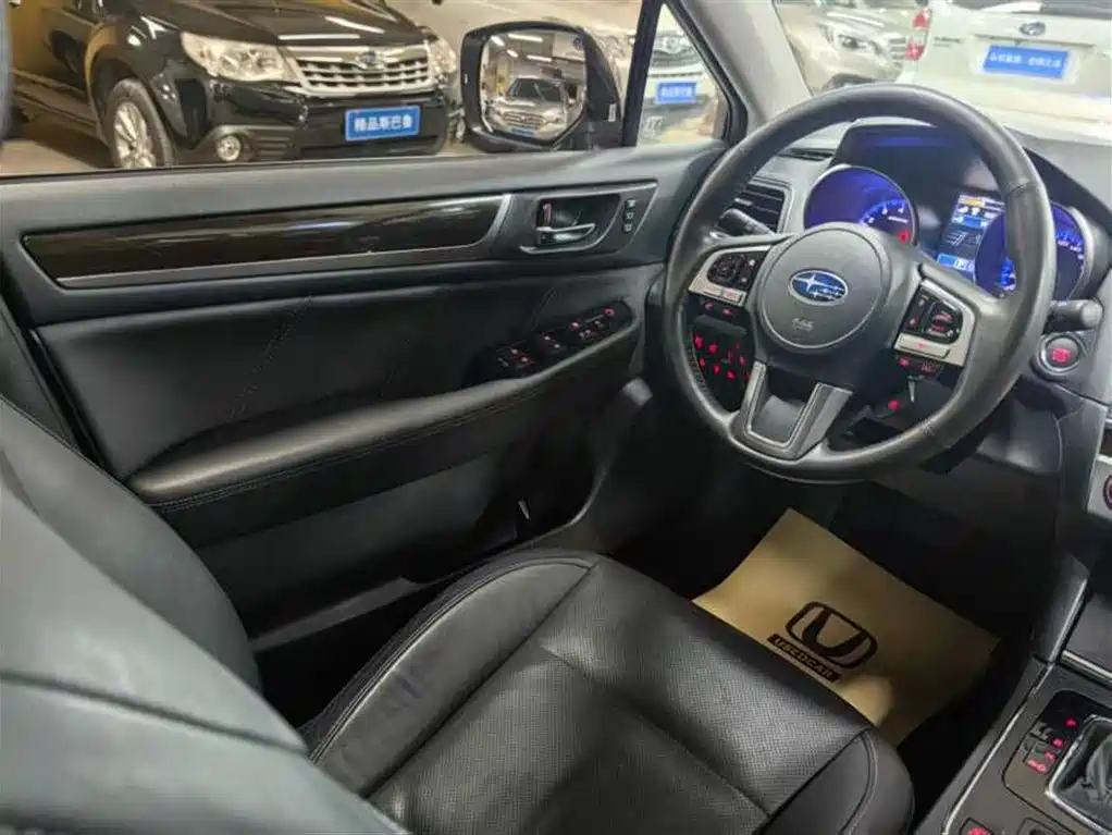 Subaru Outback 2017 — фото 17