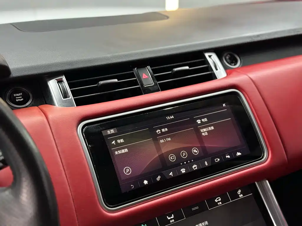 Land Rover Sport 2019 — фото 14