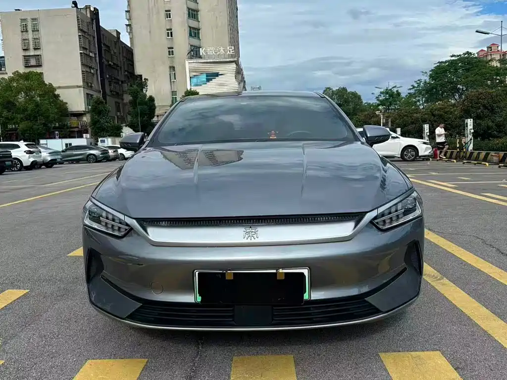 BYD Qin PLUS 2022 — фото 2