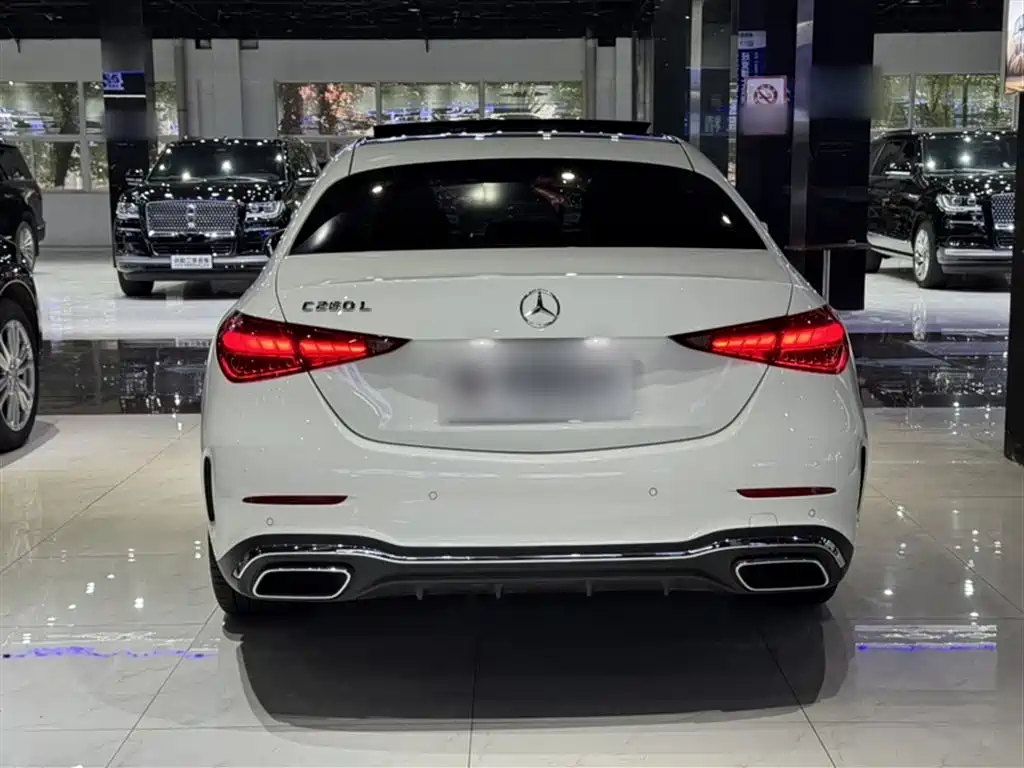 Mercedes-Benz C-Class 2025 — фото 15