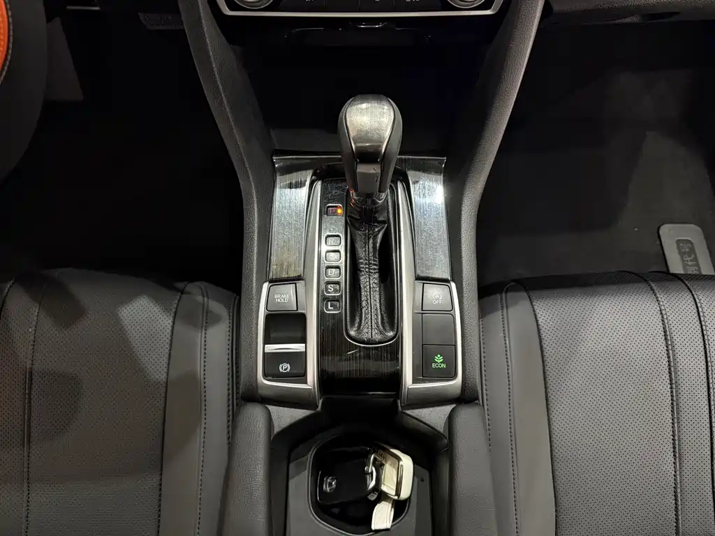 Honda Civic 2016 — фото 14