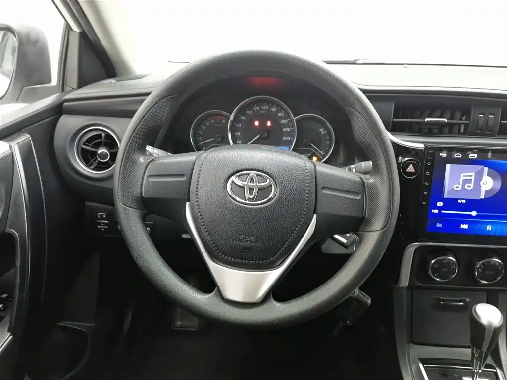 Toyota Corolla 2019 — фото 11