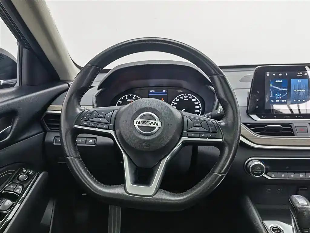 Nissan Teana 2021 — фото 11