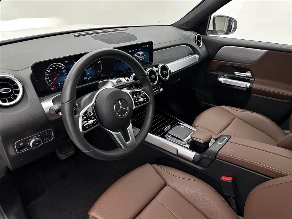 Mercedes-Benz GLB 2023 — фото 16