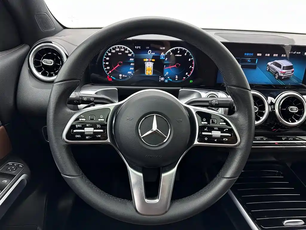 Mercedes-Benz GLB 2023 — фото 9